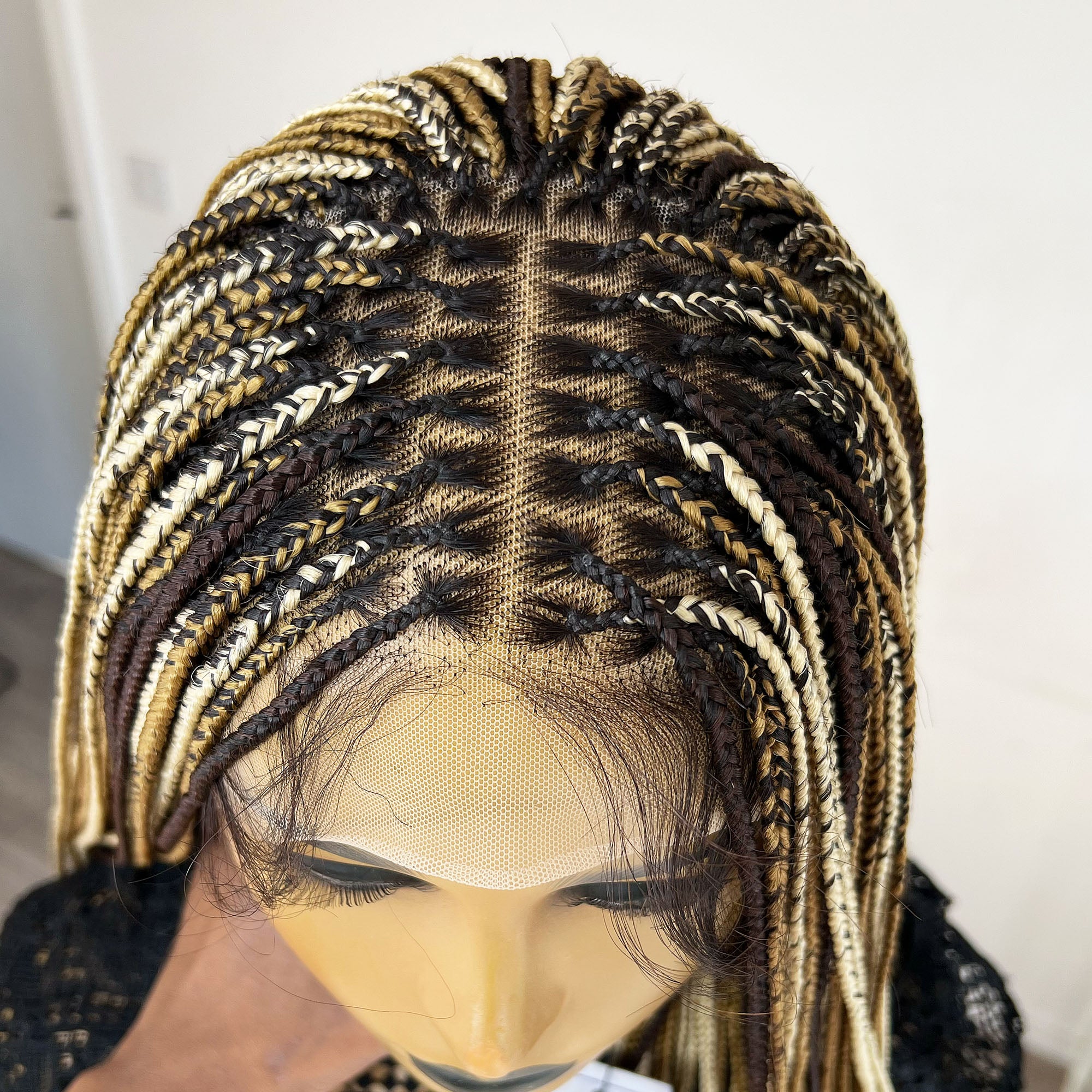 Small Knotless Box Braided Wig - Ivy